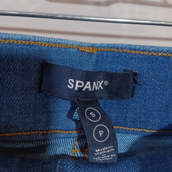 Spanx Cropped Wide Leg Jeans in  Washed Blue Size S - Picture 4 of 9